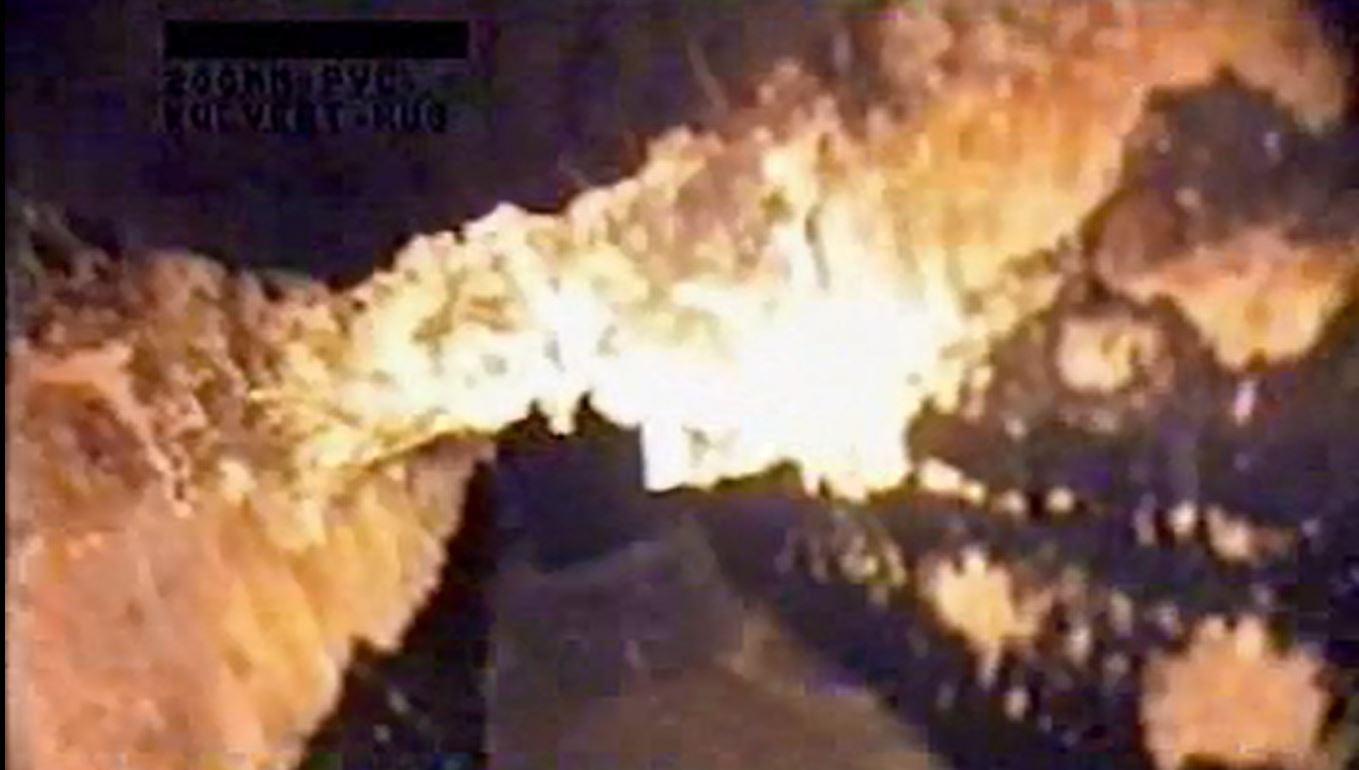 En av de största svenska fettklumparna upptäcktes under Mariatorget i Stockholm 2002. Den vägde nära tre ton. Foto: SVOA